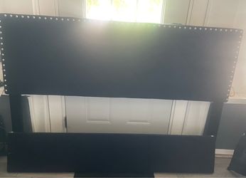 Queen bed frame and foot board with 3 storage drawers