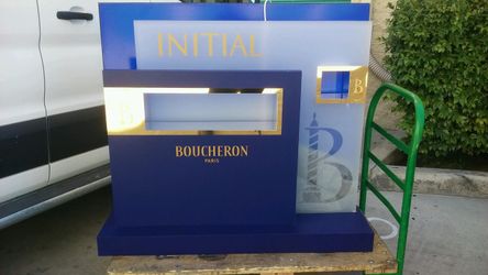 Perfume Display With Built In Lights 220V