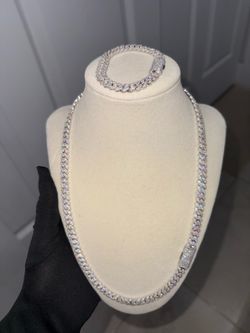 Juego de cadena Cubana solida de plata 925 y moissanita