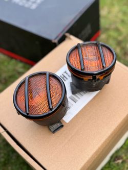 front turn signal and parking light for a Jeep Wrangler 2007-2018