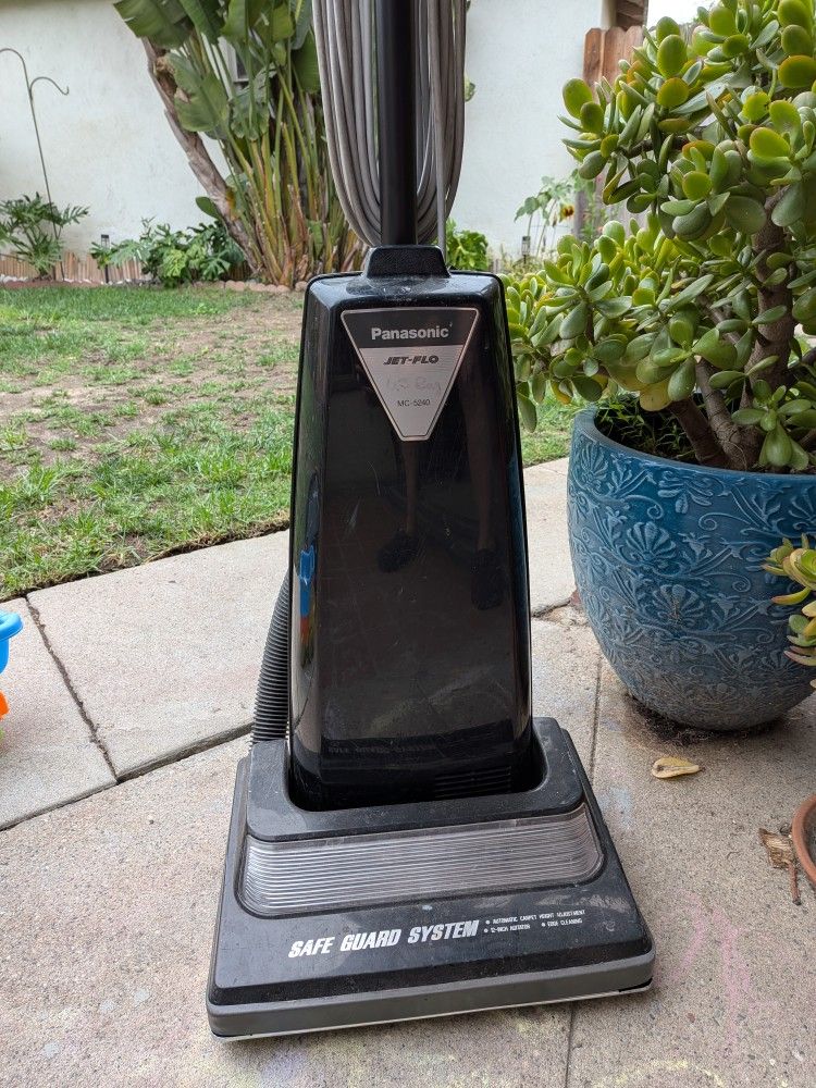 Panasonic Jet-Flo Vacuum