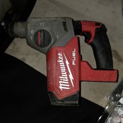 Milwaukee Roto Hammer