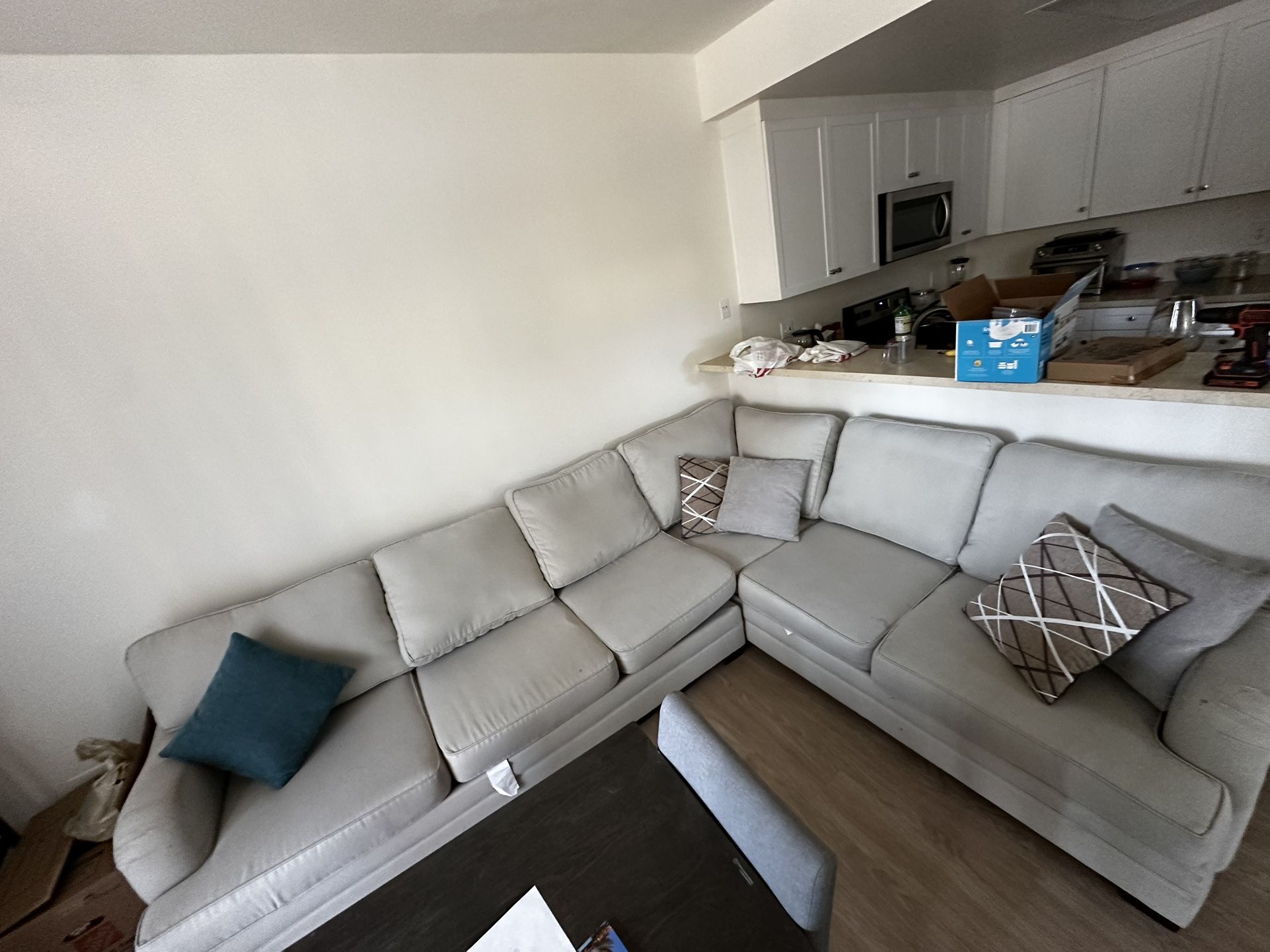 Sectional Sofa $300