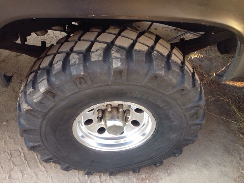 Off road tires/ 325-85-R16/ Michelin XML