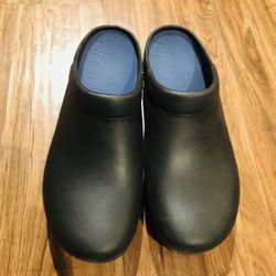 Dansko Men's Kane Backless Nursing Clogs Size 45