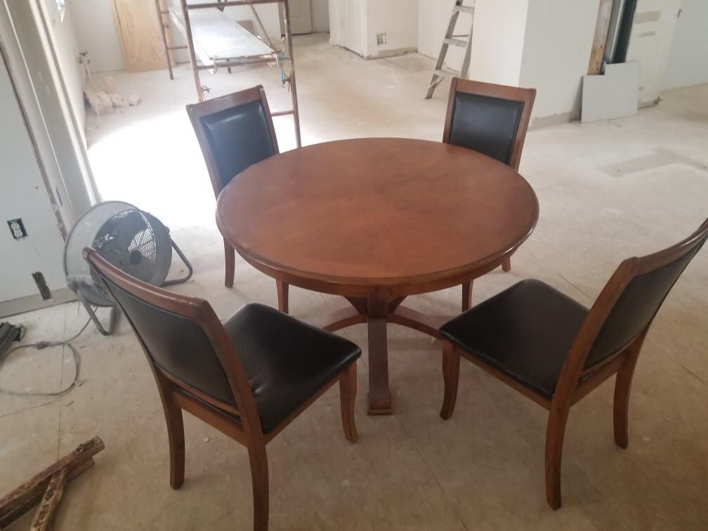 Kitchen/dining table set