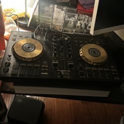 Serato pioneer Dj