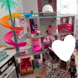 LOL Surprise O.M.G Fashion Dollhouse 