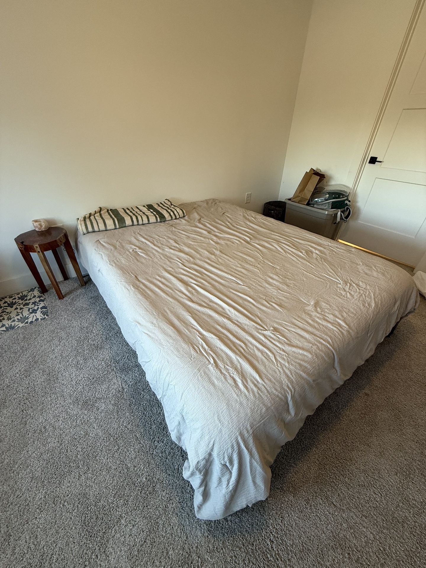 Queen Sized Mattress And Bed Frame