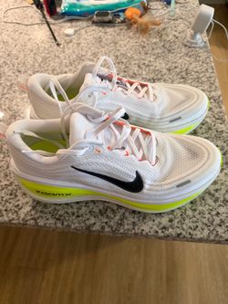 Nike Vomero Plus men’s 10.5
