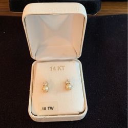 Diamond & Pearl  Earrings 