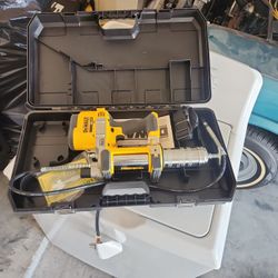 Dewalt Grease Gun