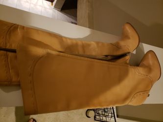 Boots size 7 1/2