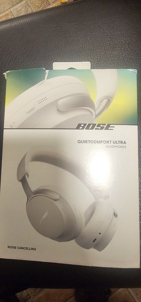 Bose Quiet Confort Ultra Headhones Brand New