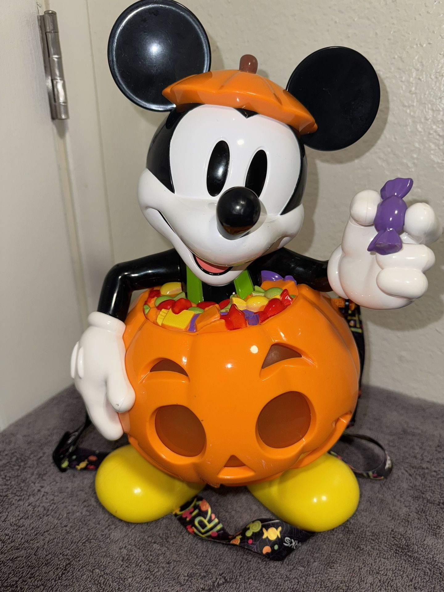 Mickey Mouse Light Up Popcorn Carrier