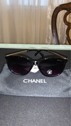 Women’s sunglasses