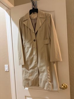Woman’s Rain or Shine Coat