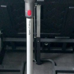 Dyson V7 Vacuum 