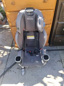 Brand Graco baby car seat