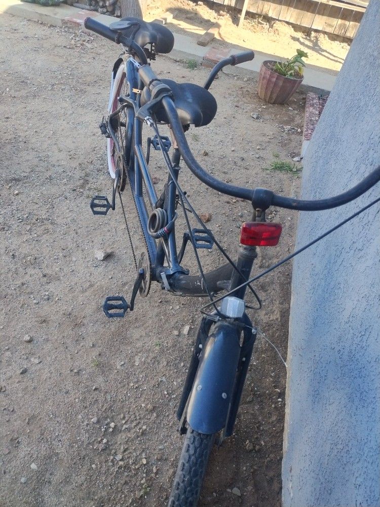 Beach Cruisers. 5 Speed Works Perfect ,Runs Smoothly.