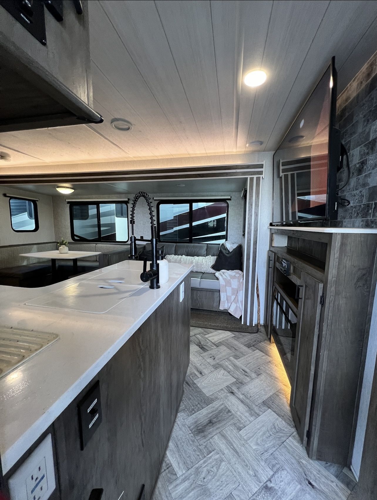 2022 Forest River Evo T3250