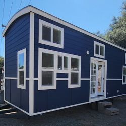 CUSTOM TINY HOUSE ON WHEELS FULLY FINISHED WITH APPLIANCES