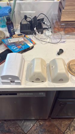 Outlet child protectors