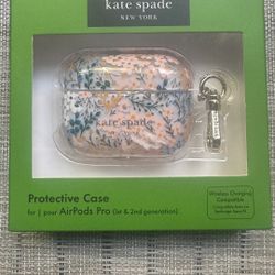 kate spade new york AirPods Pro Protective Case with Keychain Ring - Multi Floral Rose, Compatible with AirPods Pro 2nd / 1st Generation