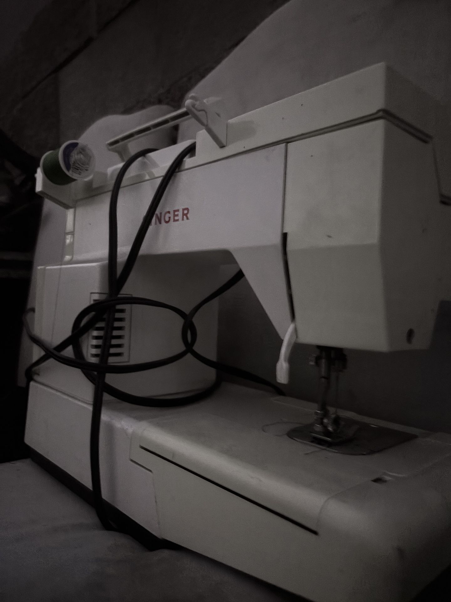 Singer Sewing Machine 