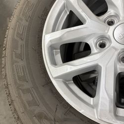 245/75R17 Wheels And Tire From A 2023 Jeep Gladiator