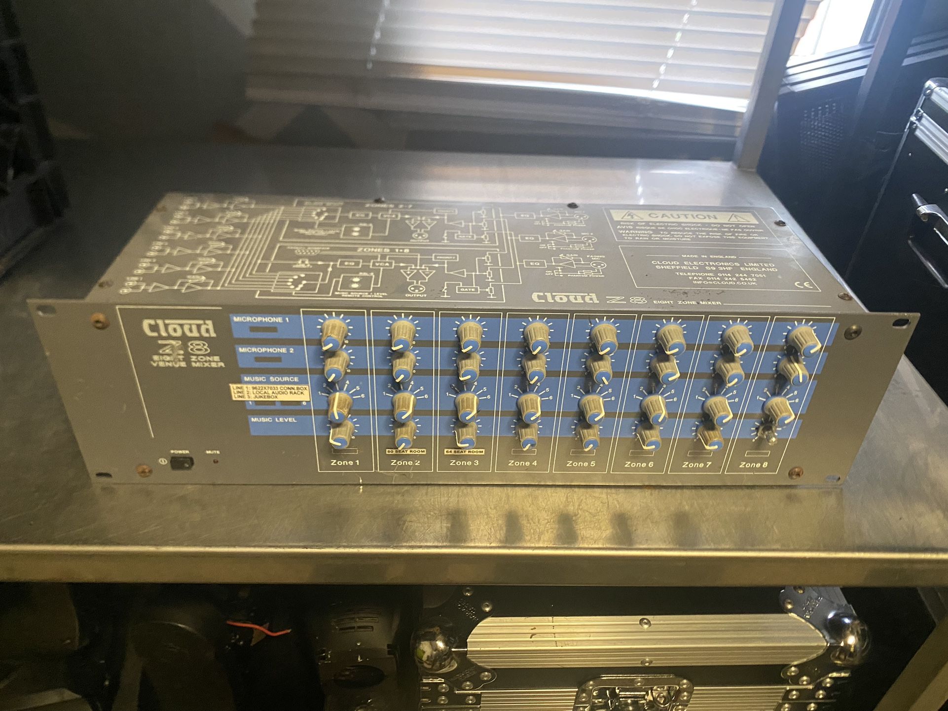 Mixer Z8 Eight-Zone Venue ( Rack Mount Cloud ) 