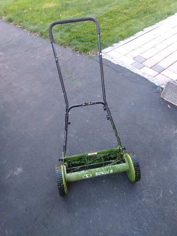 SUNJOE  Manual Push Mower