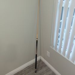 Stealth Pool Cue With Case