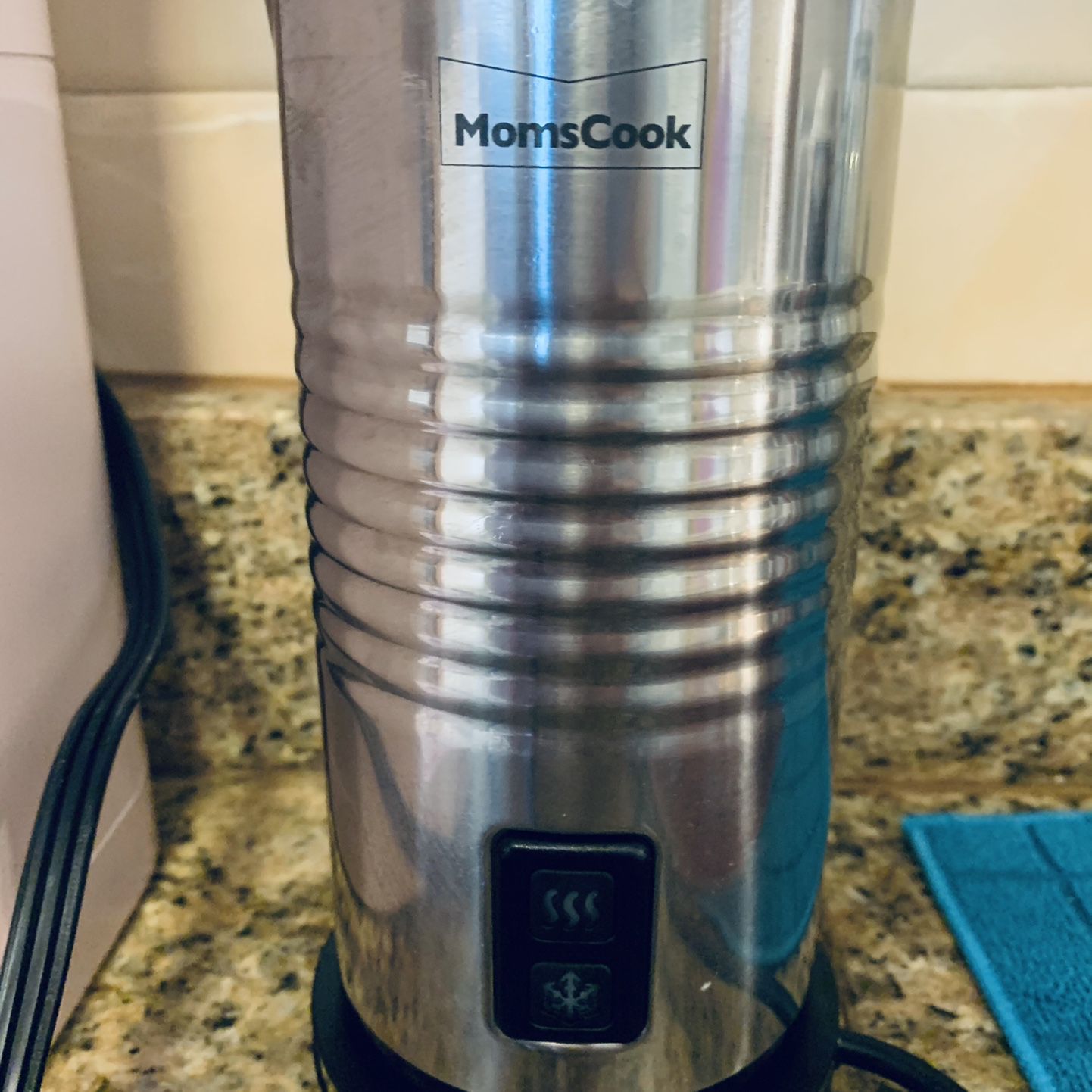 Cuisinart Milk Frother Tazzaccino FR-10 for Sale in Niles, IL - OfferUp
