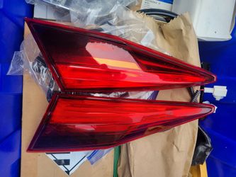 Honda Civic 2016-2021 Driver and Passenger Side Tail Light Assembly |  Inside