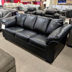 BETRILLO BLACK SOFA