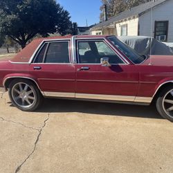 1991 Ford Crown Victoria
