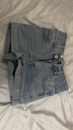 High waisted XS shorts