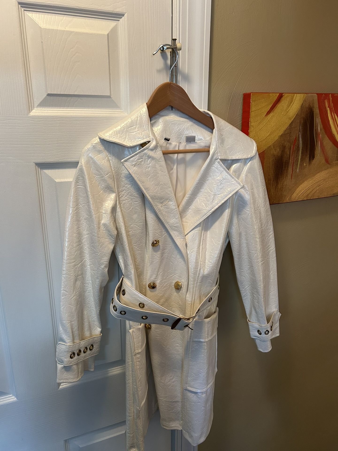 Cream patten Leather Trench
