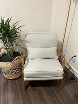 Accent chair / Sofa Chair / Chair with cushions