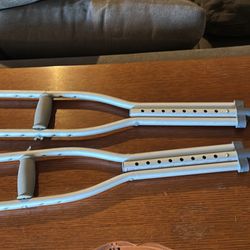 Crutches 