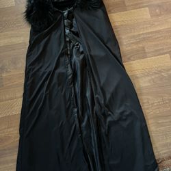 Long Black Robe Cape Style With Fur Large New!