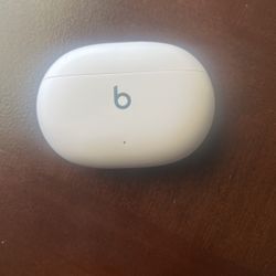 Beats Studio Buds