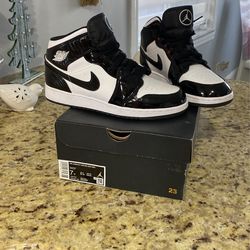 (Air Jordan 1. ) $150