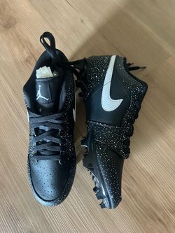 Jordan 1 Low TD “Splatter” men’s football cleats