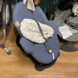 Stokke Bouncer Baby Chair W/ Infant Insert