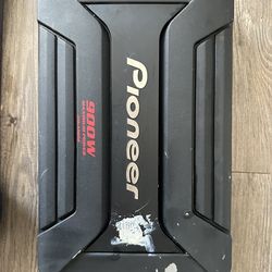 Pioneer 900 watt amp