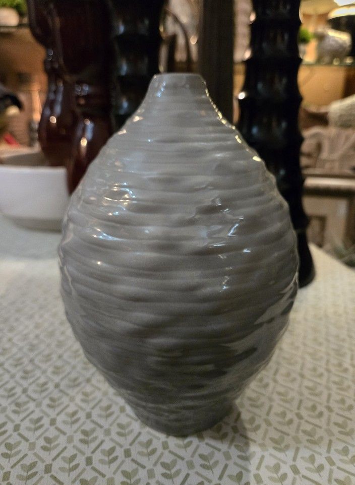 Gray Two Tone Ceramic Bashir Table Vase
