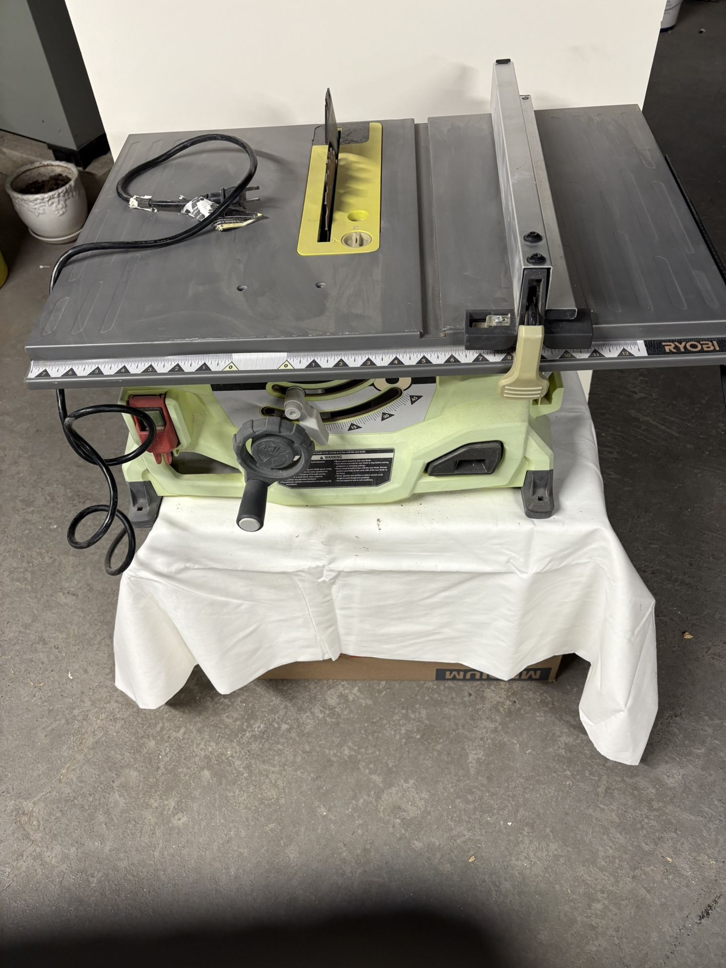 Ryobi Table Saw