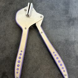 QuicKutz Squeeze Die Cutting Press Crafts Scrapbooking Tool SQ049640